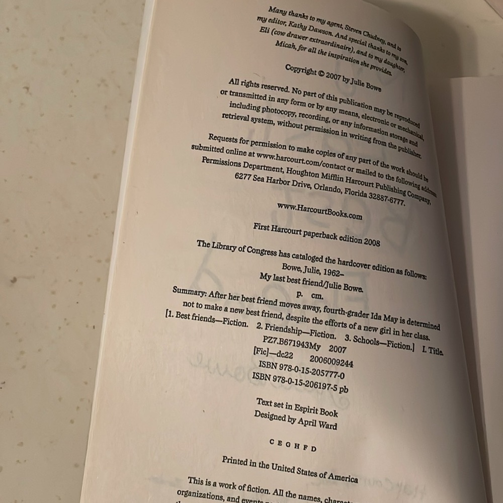 Chapter book - Picture 2 of 6